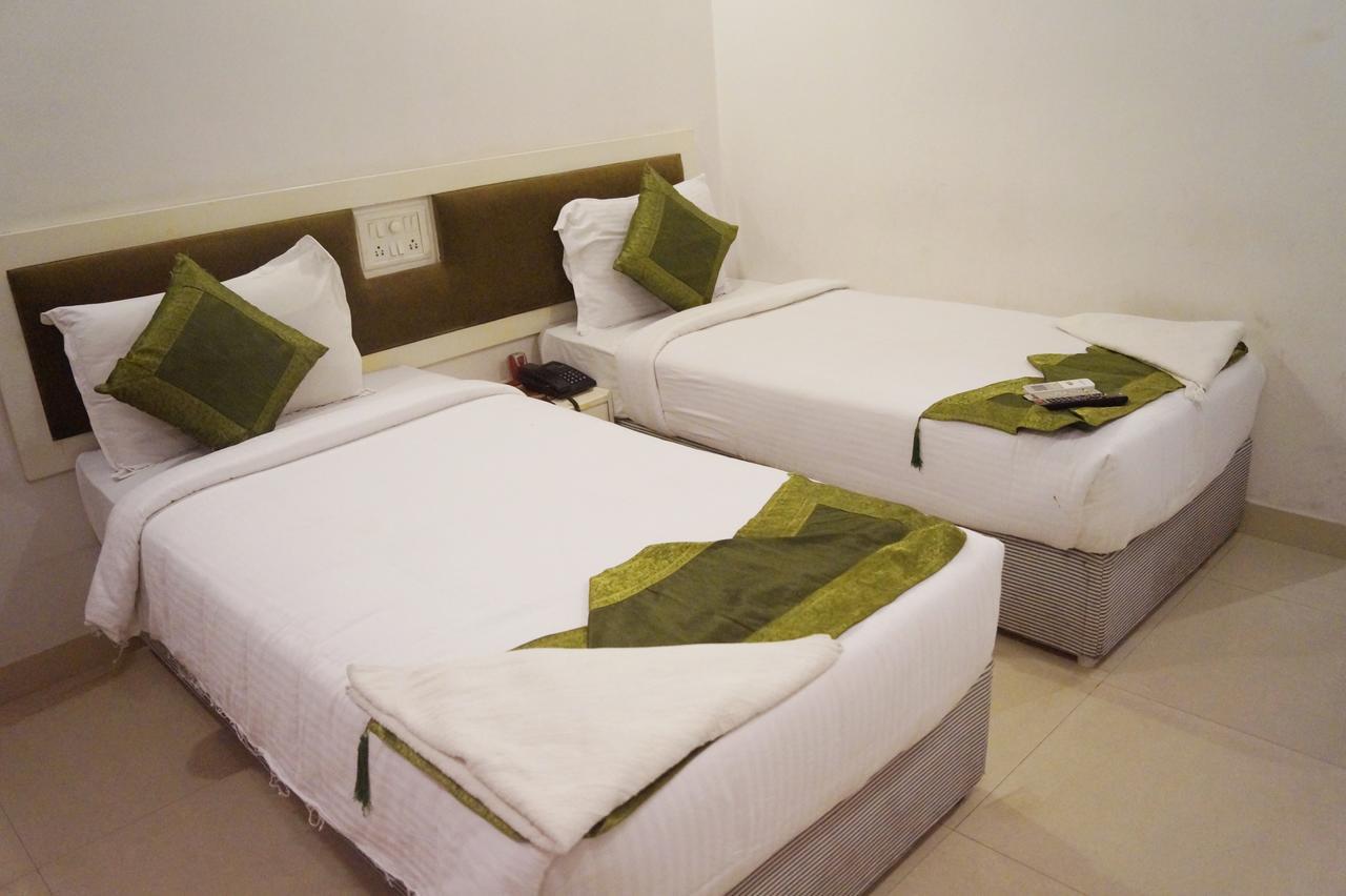 Arihant Hotel 하이데라바드 외부 사진