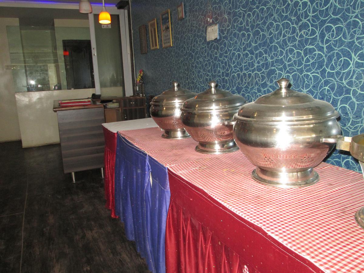 Arihant Hotel 하이데라바드 외부 사진