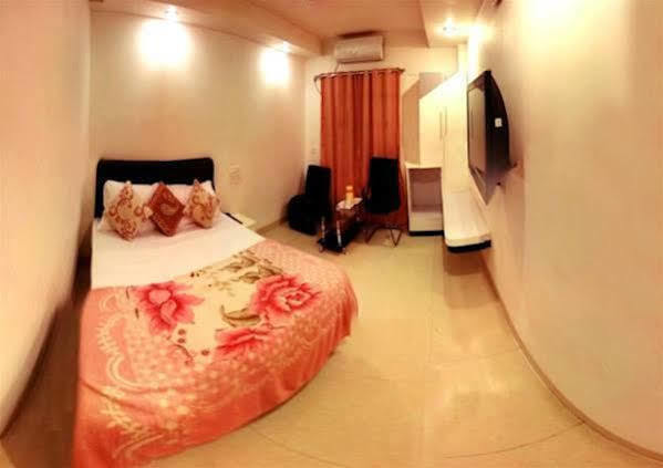 Arihant Hotel 하이데라바드 외부 사진